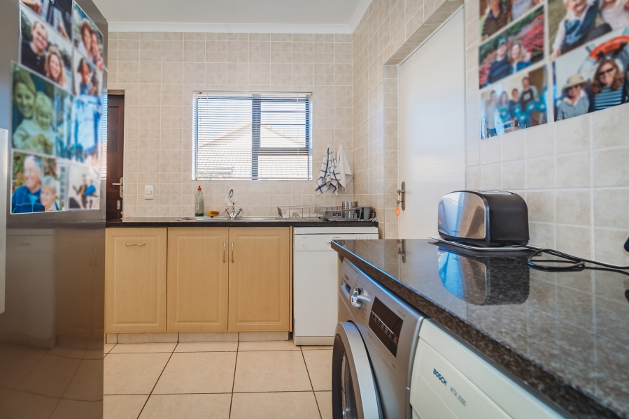 3 Bedroom Property for Sale in Heather Park Western Cape